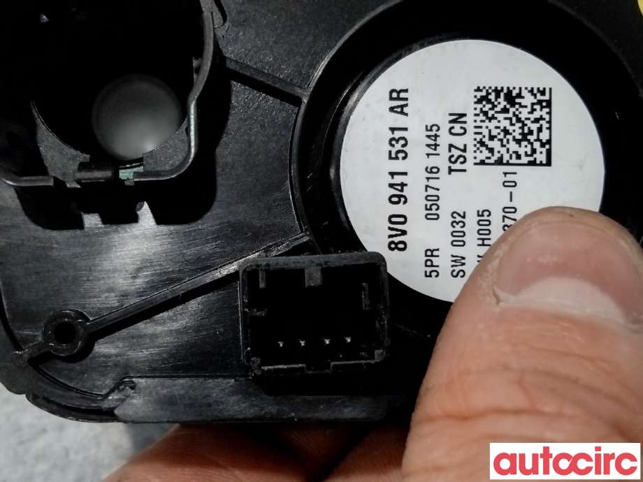 Bryter lys til Audi A3 2016-2020 (Type III, Fase 2)  (AUDI|8V0941531AR|)