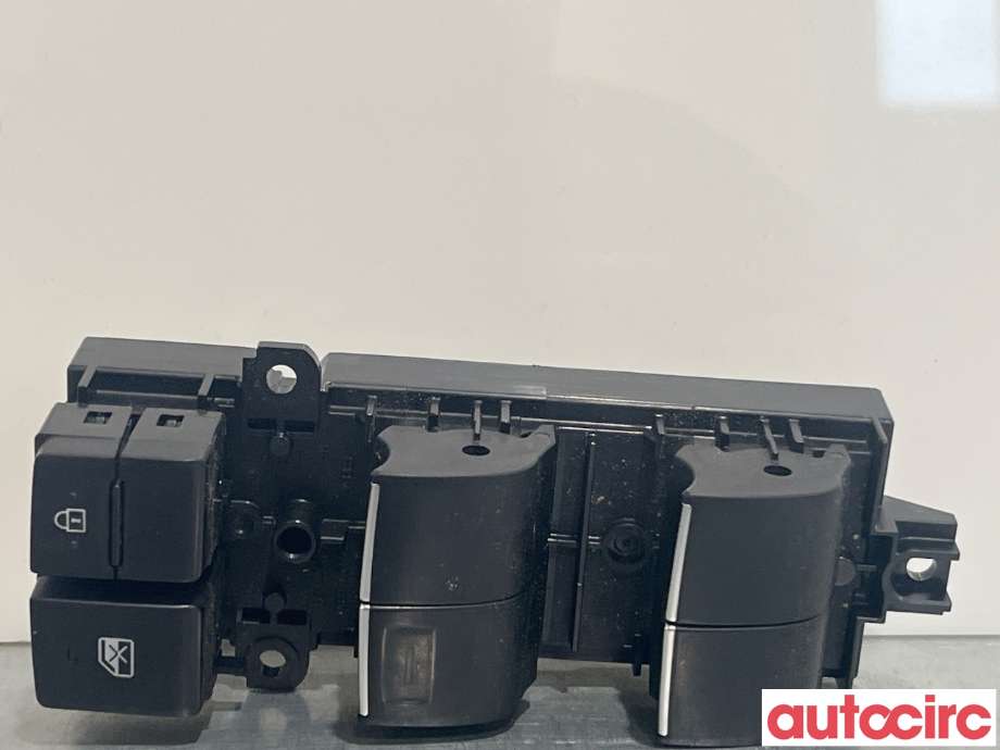 Bryter ruteheis til Toyota bZ4X 2022-->>  (TOYOTA|8404042060)