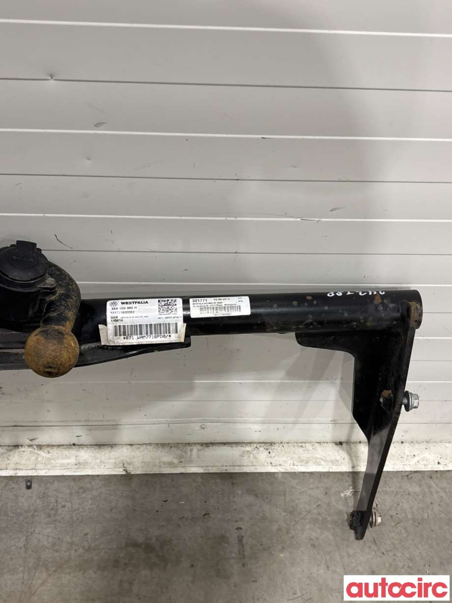 Hengerfeste til VW Passat 2011-2015 (B7) (B7) (VOLKSWAGEN|3AA803880H|)