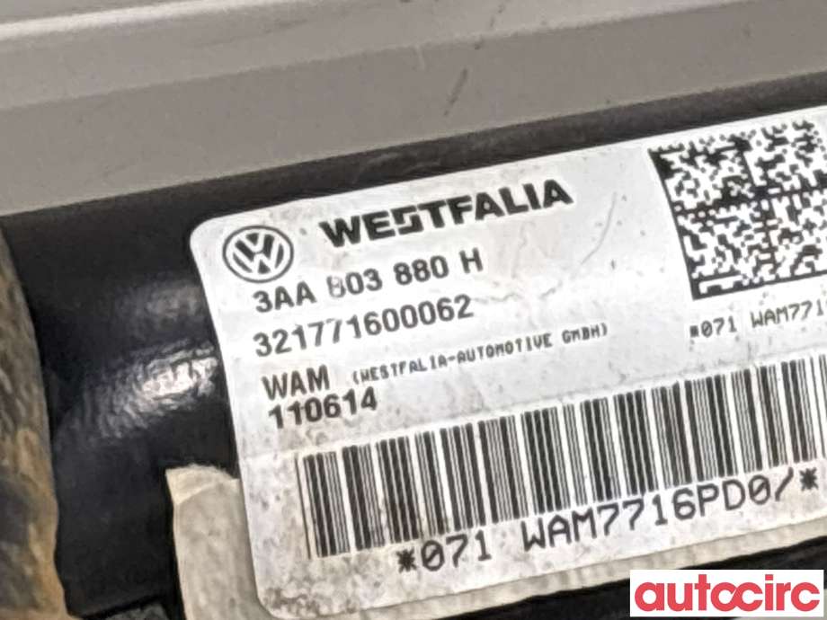 Hengerfeste til VW Passat 2011-2015 (B7) (B7) (VOLKSWAGEN|3AA803880H|)