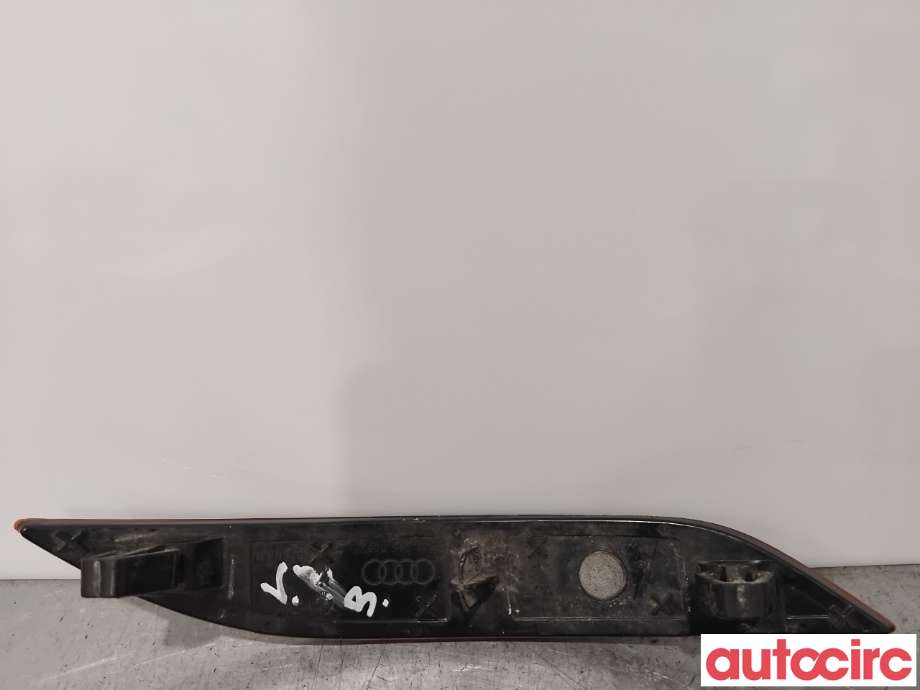 Refleksplate til Audi A3 2016-2020 (Type III, Fase 2) (AUDI|8V0945105|)