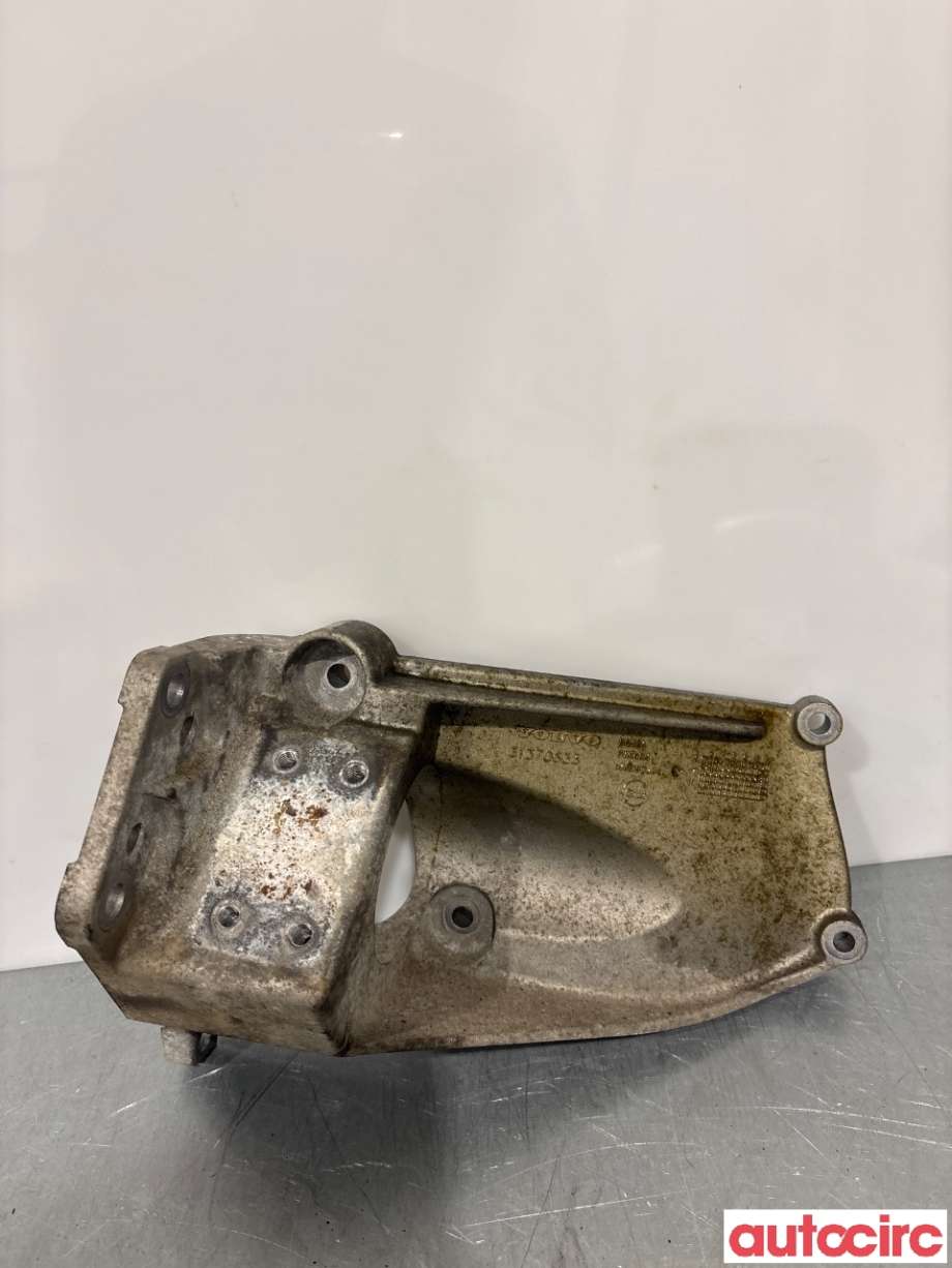 Motorfeste til Volvo XC90, 2015-2025 (Type II)  (VOLVO|31370633)