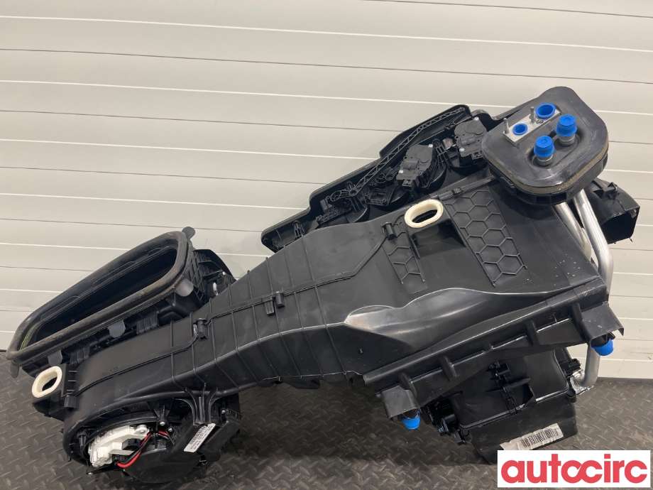 Varmeapparat til Mercedes GLE 2015-2018 (Fase 2) (W166) (W166) (MERCEDES|A1668303160|)