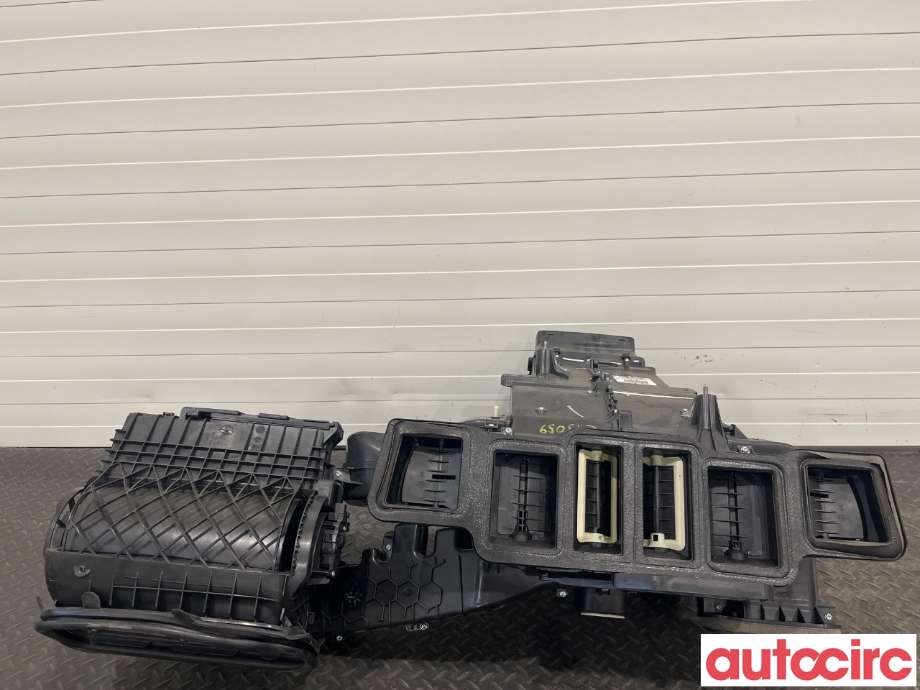 Varmeapparat til Mercedes GLE 2015-2018 (Fase 2) (W166) (W166) (MERCEDES|A1668303160|)