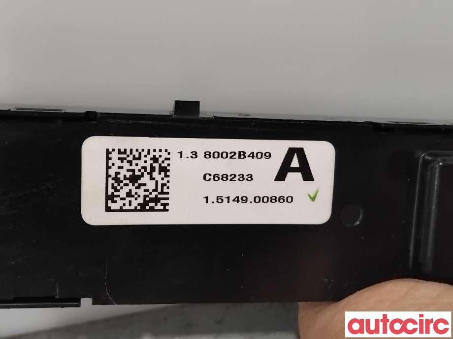 Bryter nødblink til Mitsubishi Outlander 2015-->> (Type III, Fase 2) (MITSUBISHI|8002B409|)