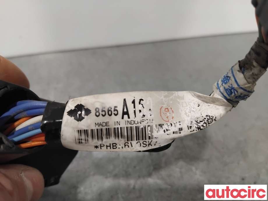 Sikringsboks til Mitsubishi Outlander 2015-->> (Type III, Fase 2) (MITSUBISHI|8565A162|)