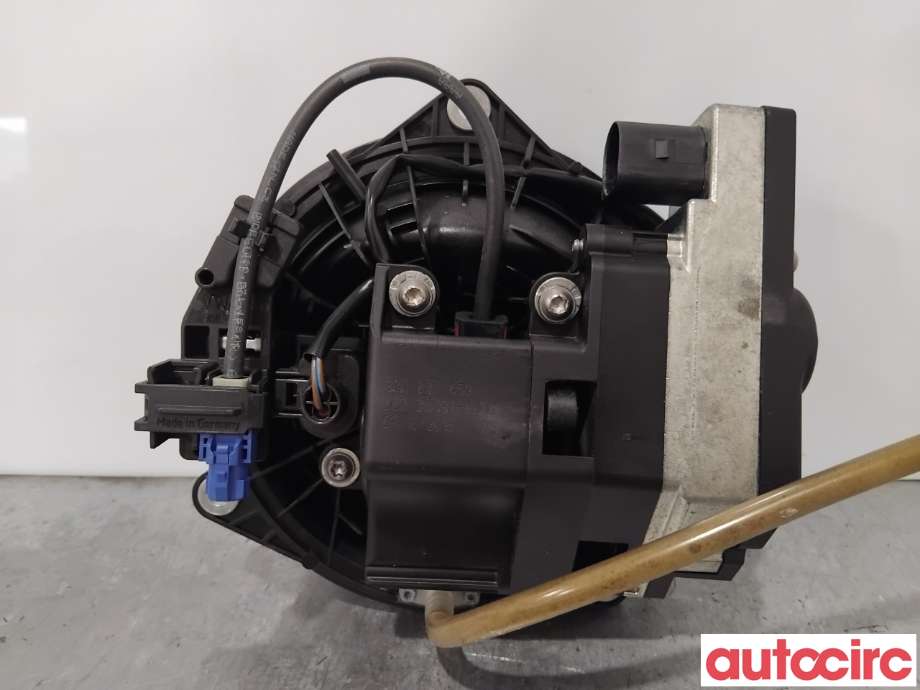 Bakluke/bakdør håndtak til VW Passat 2015-2019 (Fase 1) (B8) (B8) (VOLKSWAGEN|3G0827469CH|3G0827469J|3G0827469JL)