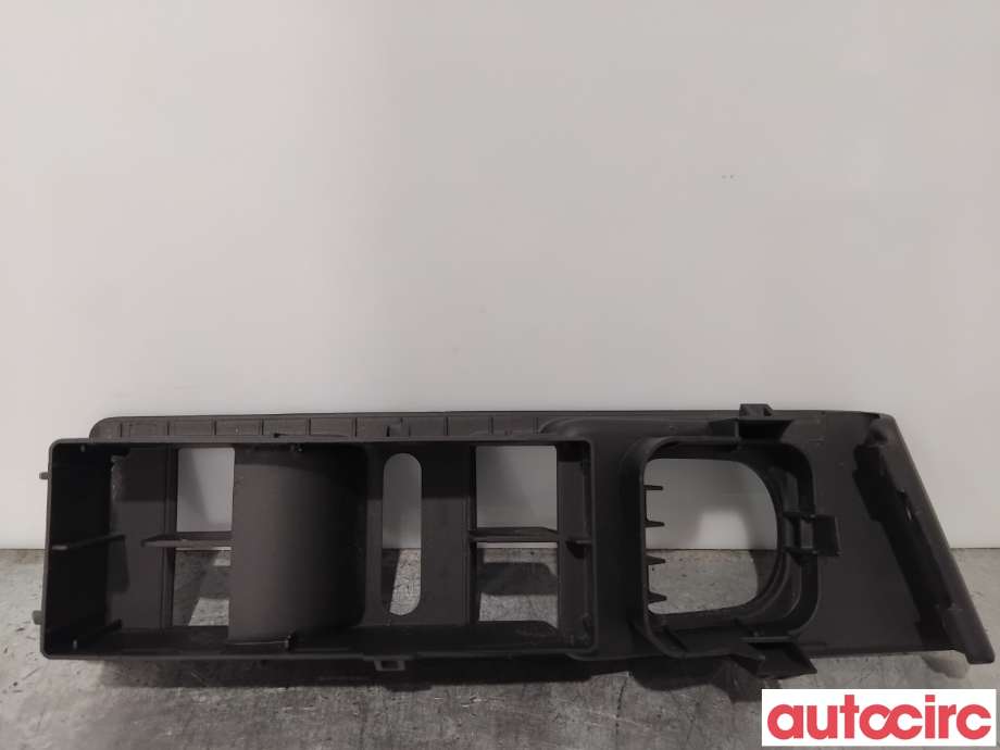 Diverse deler til VW Passat 2011-2015 (B7) (B7) (VOLKSWAGEN|3AB857857A|)