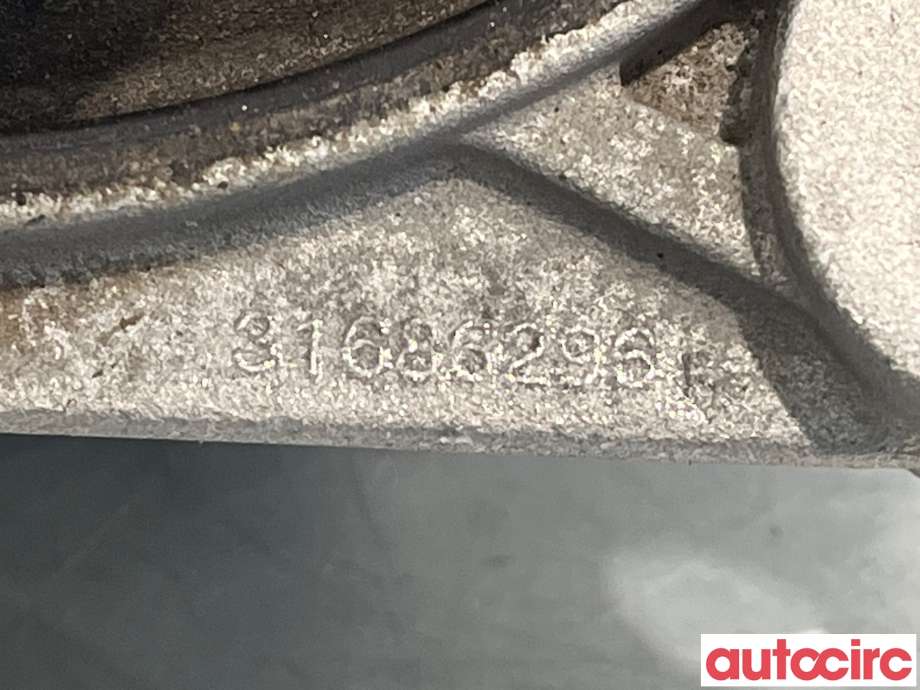 Motorfeste til Volvo XC40 2018-2024  (VOLVO|31686296|)