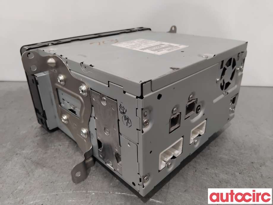 Bilstereo til Mitsubishi Outlander 2012-2015 (Type III, Fase 1)  (MITSUBISHI|8701A560|DY-5MW3R69-T-6)