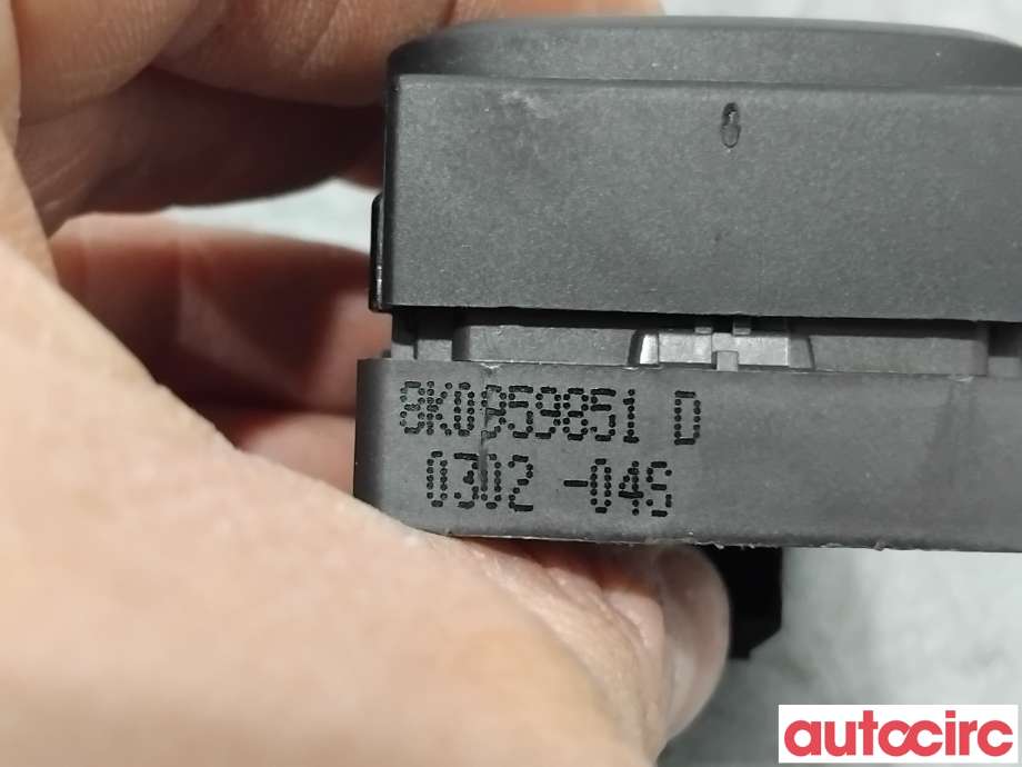 Bryter ruteheis til Audi Q5 2012-2017 (Type I, Fase 2)  (AUDI|8K0959851D|)