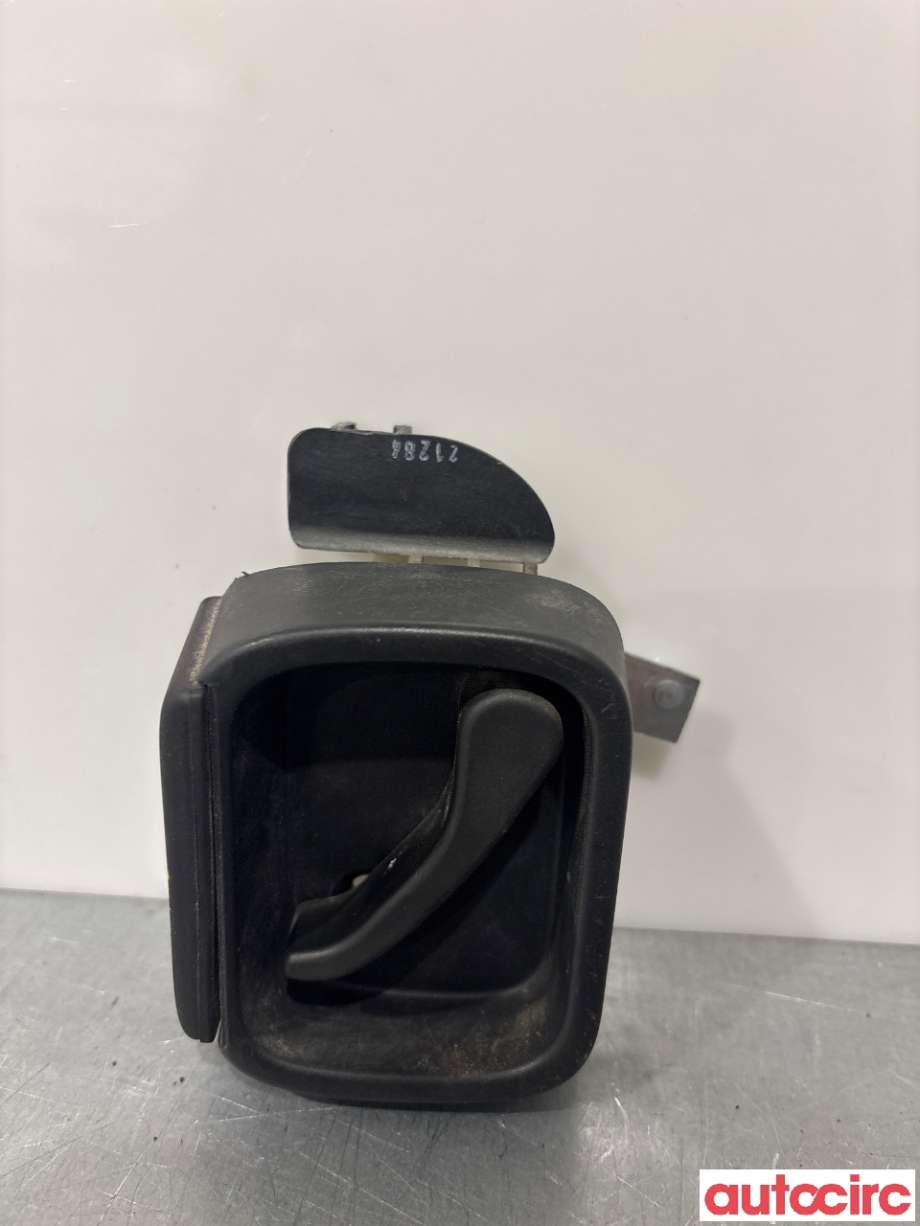 Dørhåndtak inv høyre bak til VW Caddy, 2010-2015 (Type III, Fase 2)  (VOLKSWAGEN|2K0827185B)