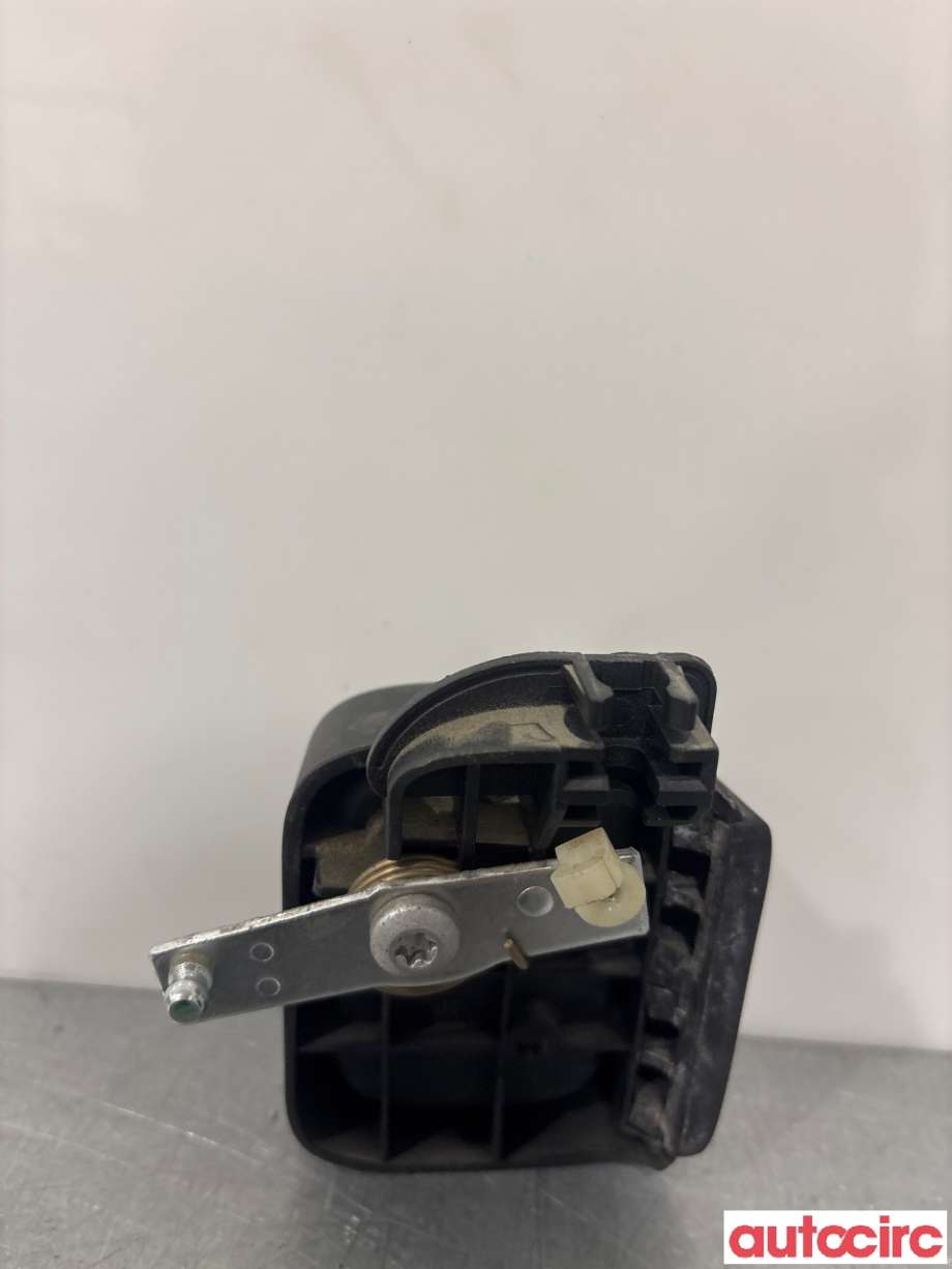 Dørhåndtak inv høyre bak til VW Caddy 2010-2015 (Type III, Fase 2) (VOLKSWAGEN|2K0827185B|)