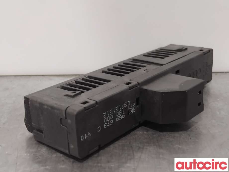 Bryter Antispinn til Audi Q5 2012-2017 (Type I, Fase 2)  (AUDI|8R1959673C|)