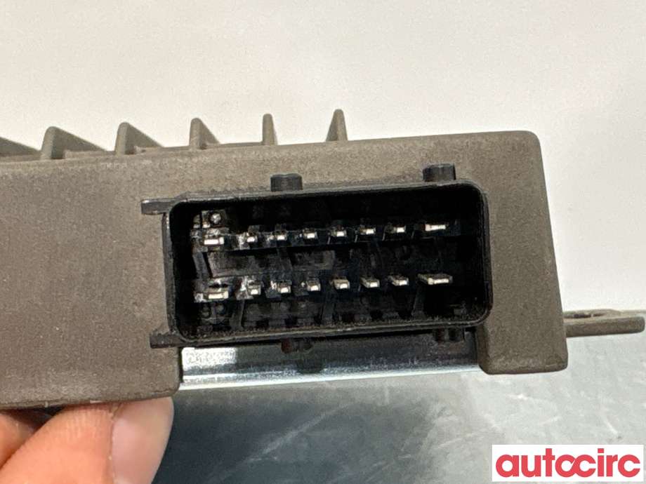 Bilstereo forsterker til Peugeot 308 2013-2021 (Type II)  (PEUGEOT|1611927780||9808452880)