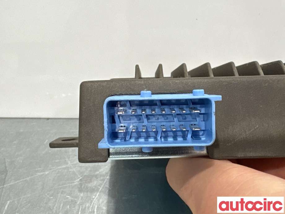Bilstereo forsterker til Peugeot 308 2013-2021 (Type II)  (PEUGEOT|1611927780||9808452880)