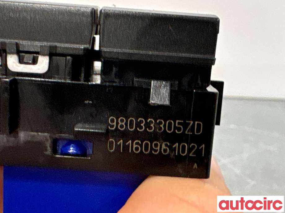 Bryter Antispinn til Peugeot 308 2013-2021 (Type II) (PEUGEOT|98033305ZD|)