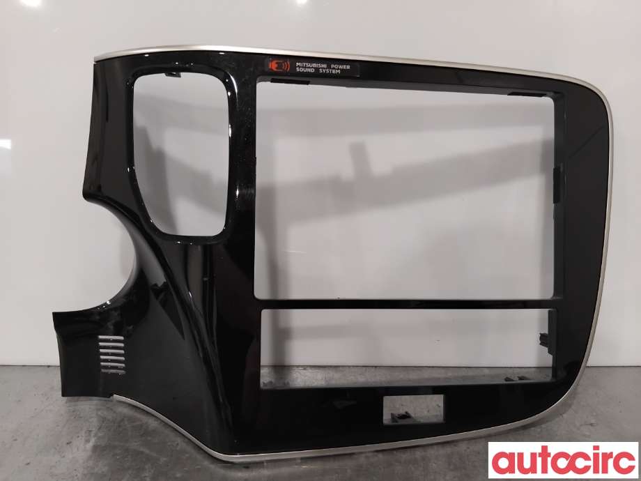 Innredning diverse til Mitsubishi Outlander, 2015-->> (Type III, Fase 2)  (MITSUBISHI|8002C928XA)