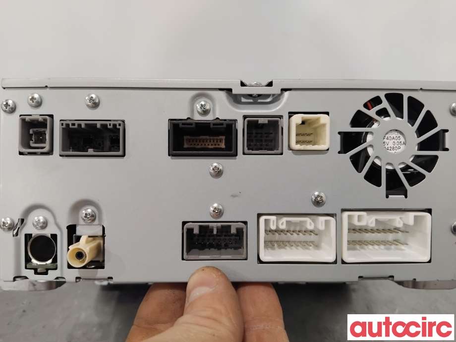 Bilstereo navigasjon til Mitsubishi Outlander 2015-->> (Type III, Fase 2)  (MITSUBISHI|8740A100|NR-201)
