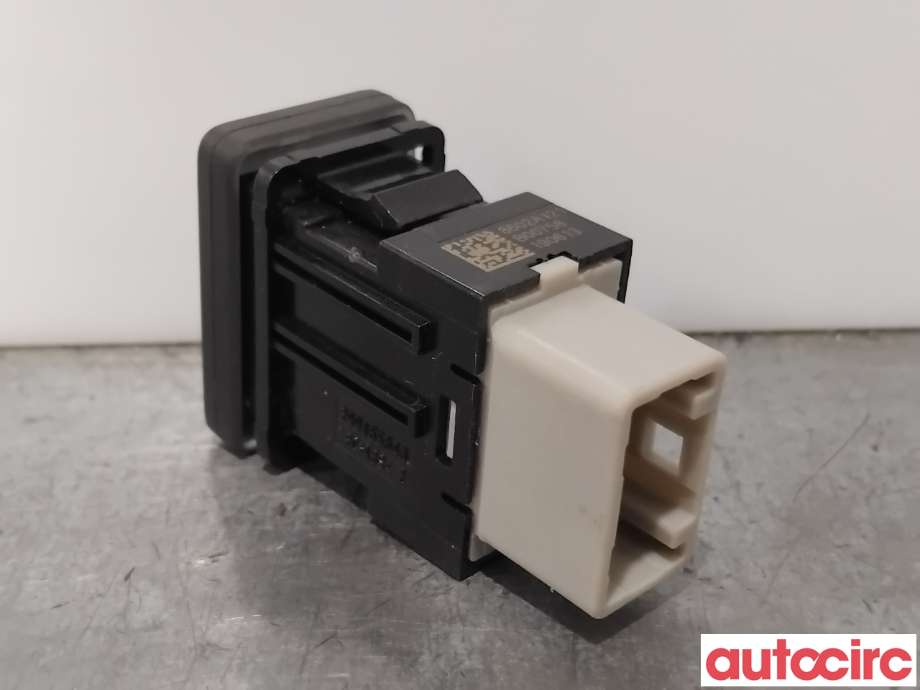 Bryter diverse til Mitsubishi Outlander 2015-->> (Type III, Fase 2)  (MITSUBISHI|8602A121|)
