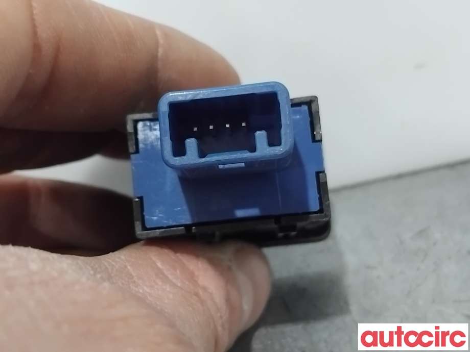 Bryter Antispinn til Mitsubishi Outlander 2015-->> (Type III, Fase 2)  (MITSUBISHI|8602A123|)