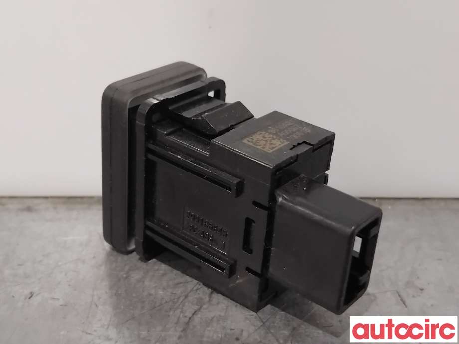 Bryter diverse til Mitsubishi Outlander 2015-->> (Type III, Fase 2)  (MITSUBISHI|8610A217|)