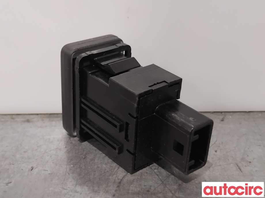 Bryter diverse til Mitsubishi Outlander 2015-->> (Type III, Fase 2)  (MITSUBISHI|8610A217|)