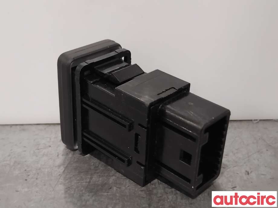 Bryter diverse til Mitsubishi Outlander 2015-->> (Type III, Fase 2)  (MITSUBISHI|8610A204|)