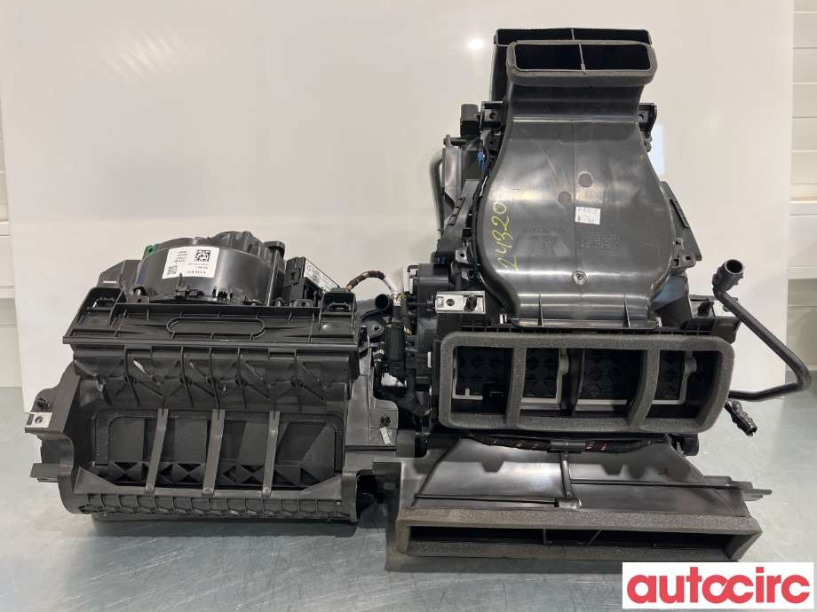 Varmeapparat til Volvo XC40, 2018-2024  (VOLVO|32226841)