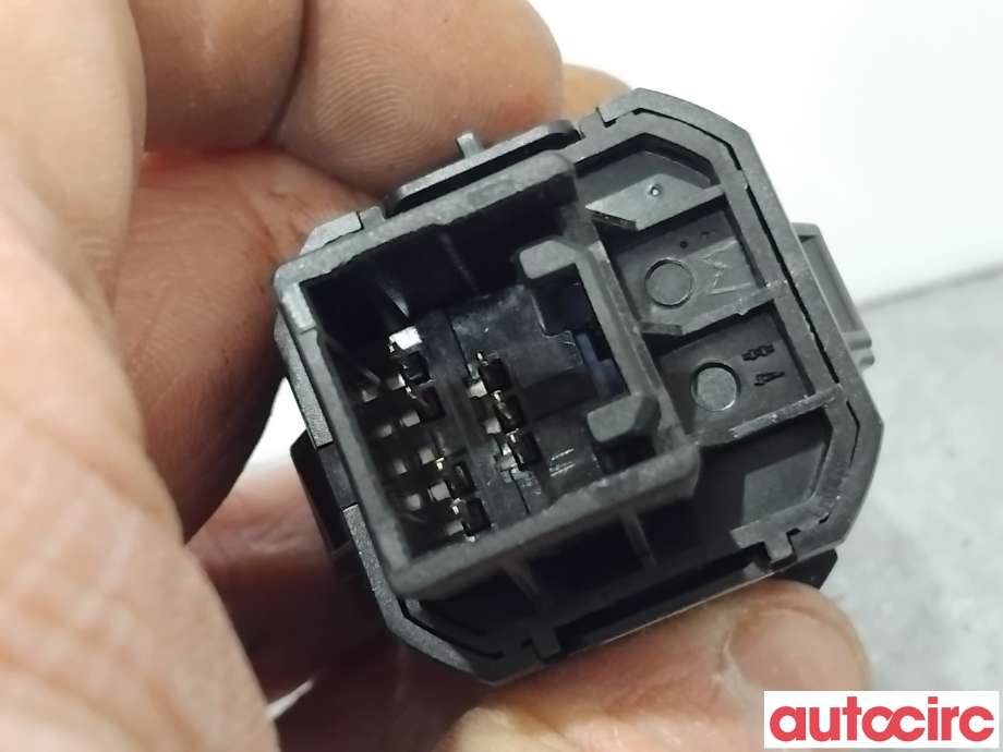 Bryter start/stopp til Mitsubishi Outlander 2015-->> (Type III, Fase 2)  (MITSUBISHI|8610A133|)