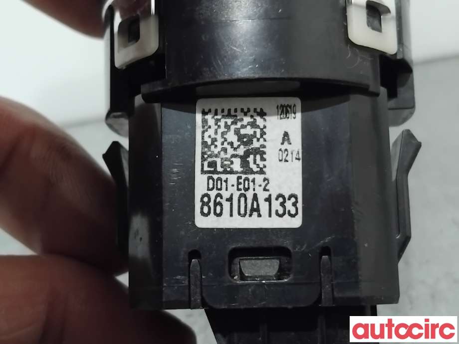 Bryter start/stopp til Mitsubishi Outlander 2015-->> (Type III, Fase 2)  (MITSUBISHI|8610A133|)