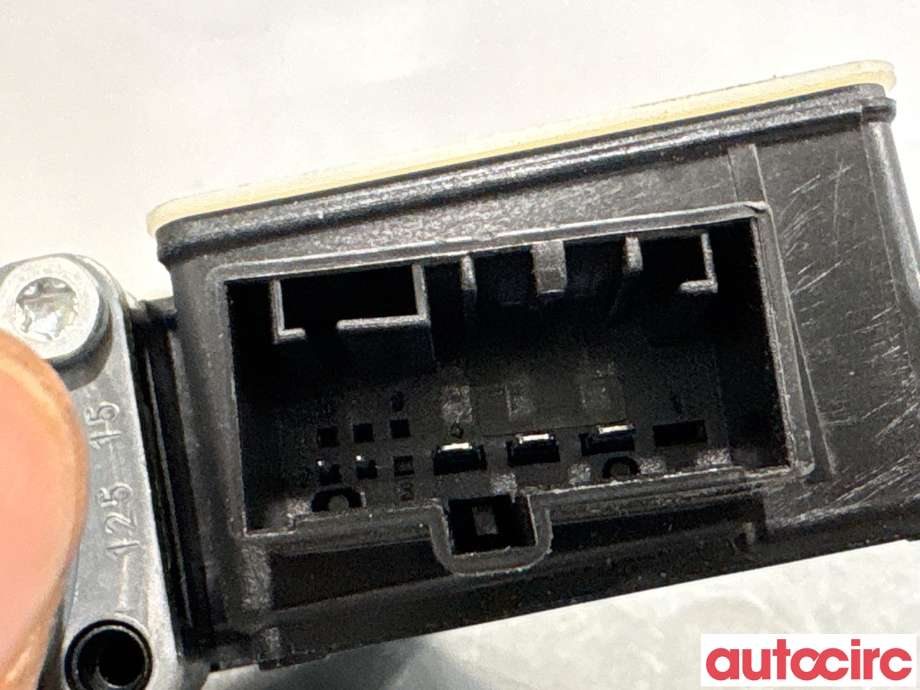 Ruteheis høyre bak til Škoda Octavia 2013-2016 (Type III, Fase 1) (SKODA|5Q0959812A|0130822724)