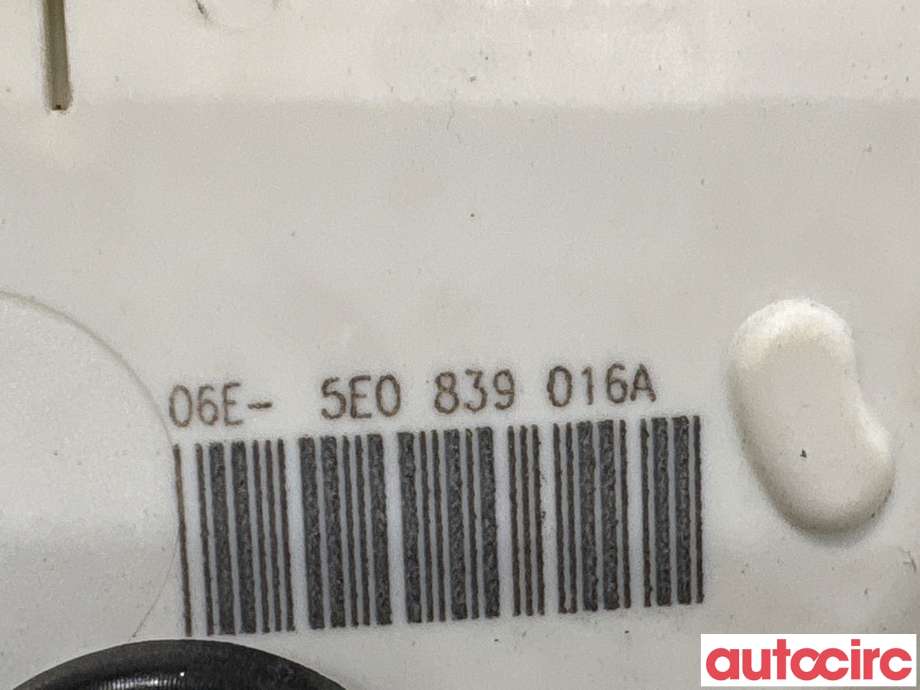 Låsekasse høyre bak til Škoda Octavia 2013-2016 (Type III, Fase 1)  (SKODA|5E0839016A||5TA839016Q)