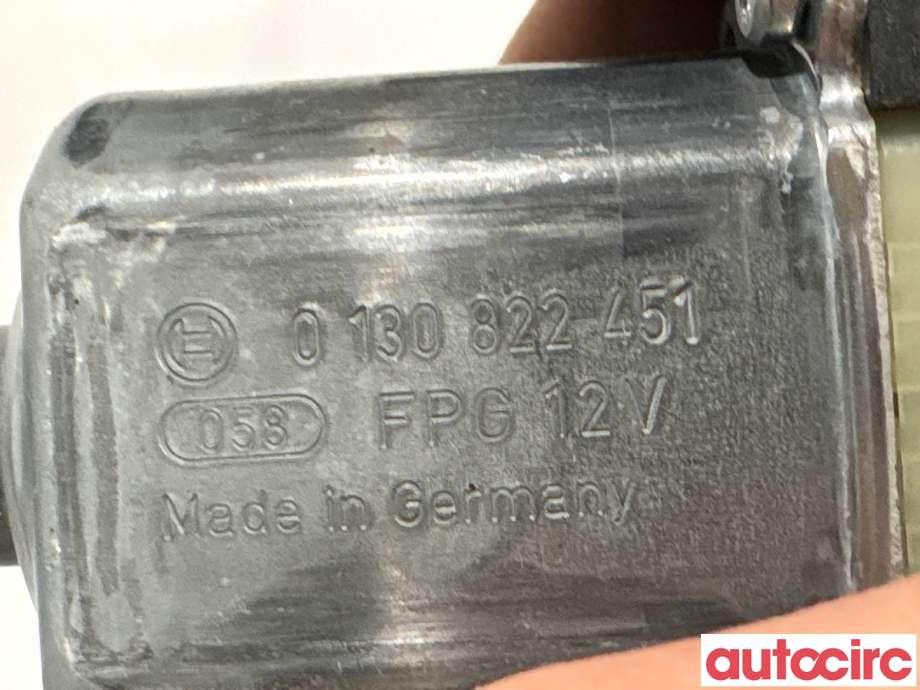 Ruteheis høyre foran til VW Passat 2011-2015 (B7) (B7) (VOLKSWAGEN|3AA959702A|936320-110)