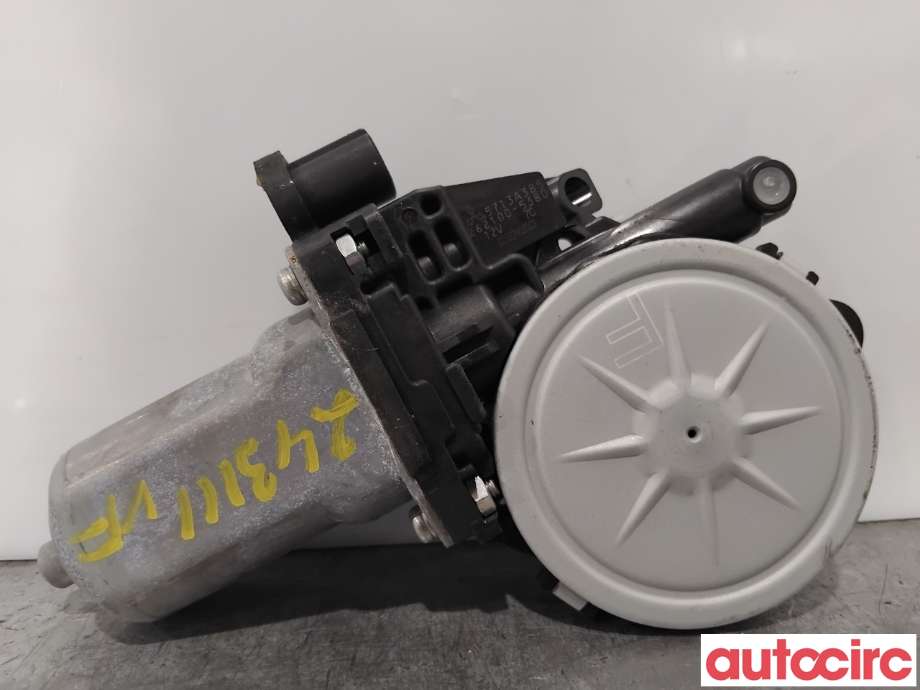 Ruteheis venstre foran til Mitsubishi Outlander, 2015-->> (Type III, Fase 2)  (MITSUBISHI|5713A385)