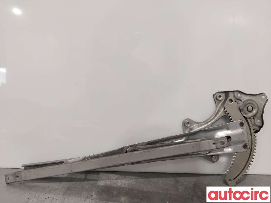 Ruteheis til Mitsubishi Outlander, 2015-->> (Type III, Fase 2)  (MITSUBISHI|5743A240)