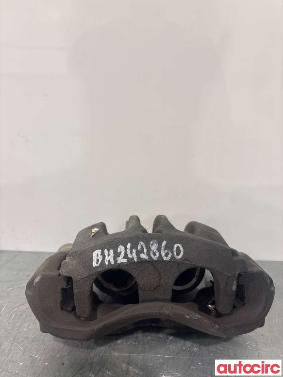 Bremsecaliper høyre foran til Mercedes Vito/Viano 2010-2014 (Fase 2) (W639) (W639) (MERCEDES|A4474207700|)