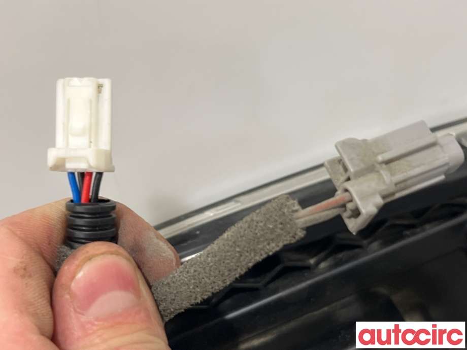 Diverse deler til Nissan Leaf 2011-2017 (Type I)  (NISSAN|296E03NF0A||296E03NA0A)