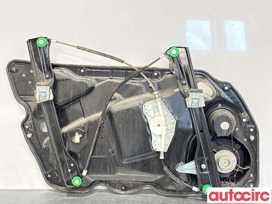 Ruteheis til VW Passat 2011-2015 (B7) (B7) (VOLKSWAGEN|3AA837462C|980874-101|3AA837756C)