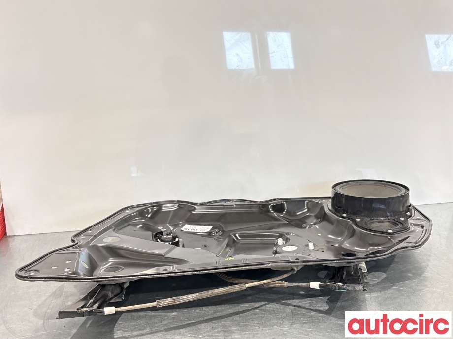Ruteheis til VW Passat 2011-2015 (B7) (B7) (VOLKSWAGEN|3AA837462C|980874-101|3AA837756C)