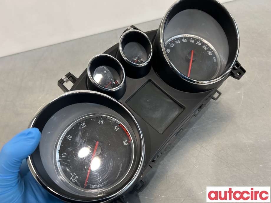 Instrumentpanel til Opel Mokka 2012-2016 (Type I, Fase 1)  (OPEL|95316676|95136701)
