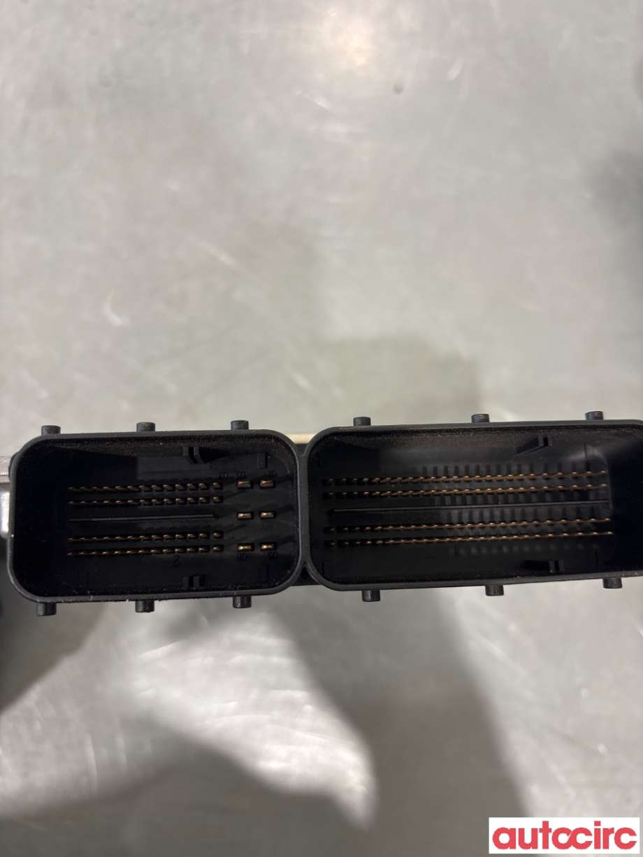 Styreenhet motor til BMW X5 2007-2013 (E70) (E70) (BMW|13617810950|0281014437|7806976)