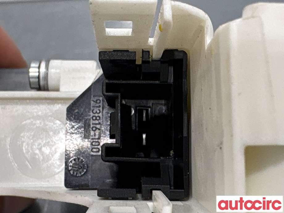 Ruteheis venstre foran til Audi Q5 2012-2017 (Type I, Fase 2)  (AUDI|8K0959801B|1101-919810-200)