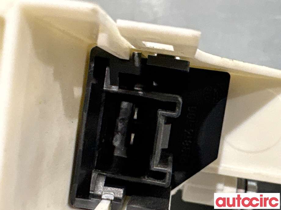 Ruteheis venstre bak til Audi Q5 2012-2017 (Type I, Fase 2)  (AUDI|8K0959811A|1101-919814-200)