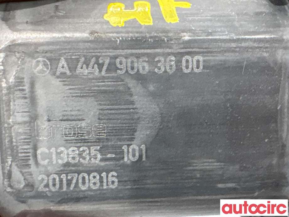 Ruteheis høyre foran til Mercedes Vito 2014-->> (W447) (W447) (MERCEDES|A4479063600|0130822559)