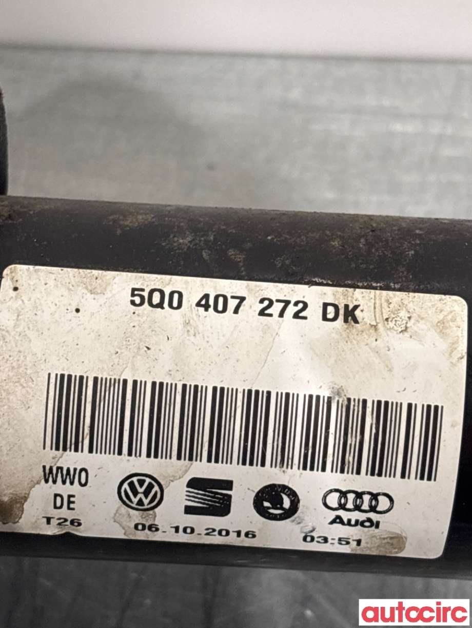 Drivaksel høyre foran, elbil til VW e-Golf 2014-2017 (Fase 1)  (VOLKSWAGEN|5Q0407272DK|)