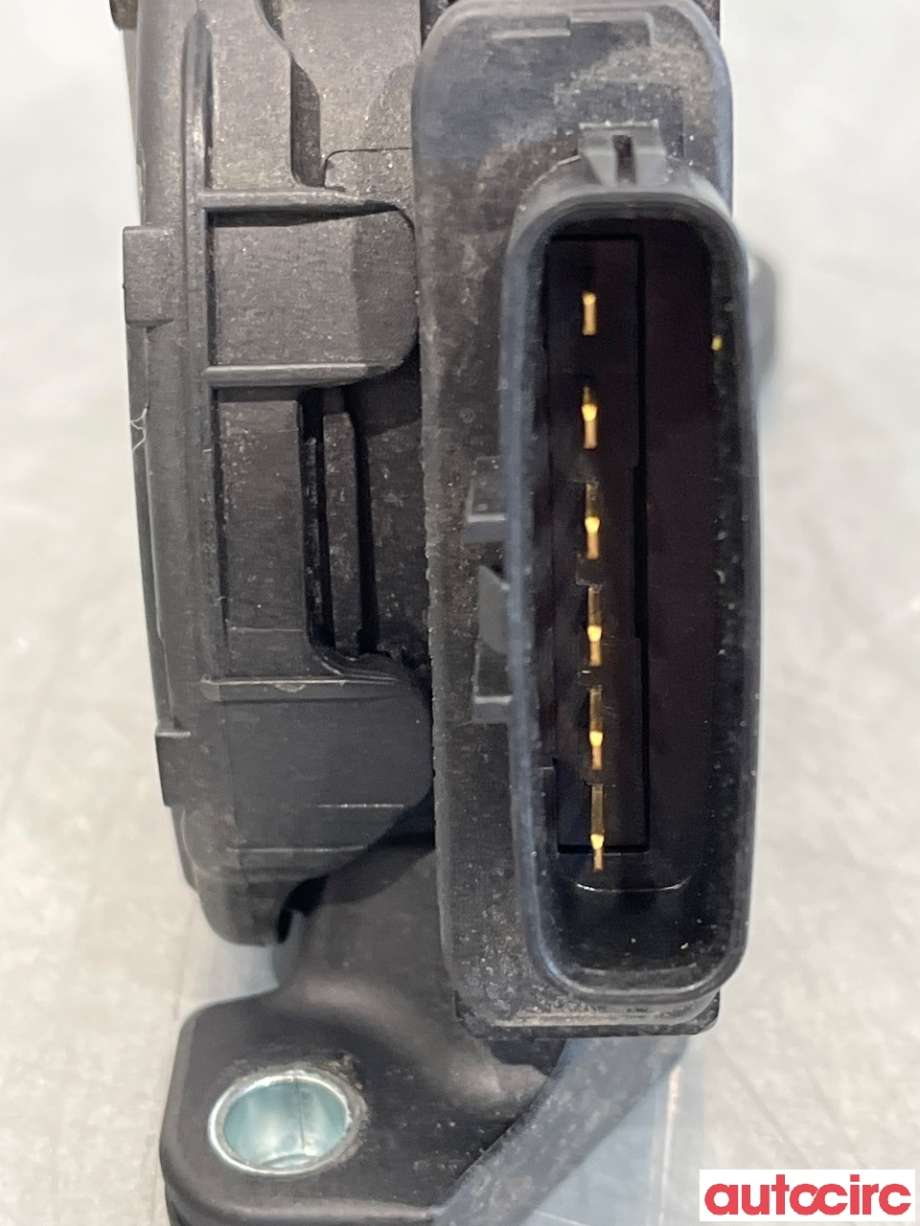 Pedal gass til Suzuki SX4 S-CROSS 2013-->> (Type II) (SUZUKI|49400-68L51)