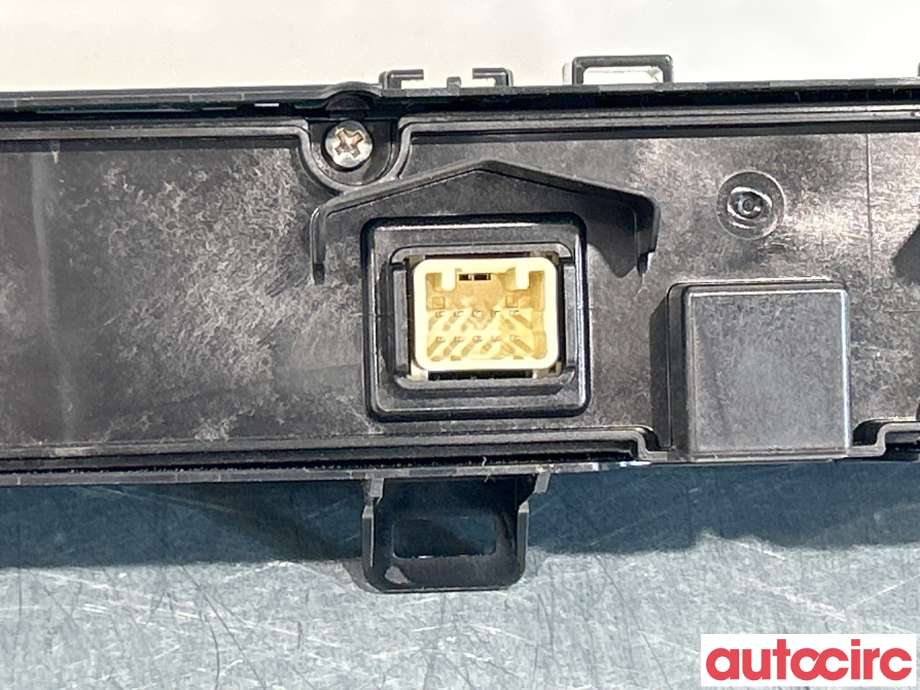 Varmeapparat betjening til Toyota bZ4X 2022-->> (TOYOTA|5590042A01)