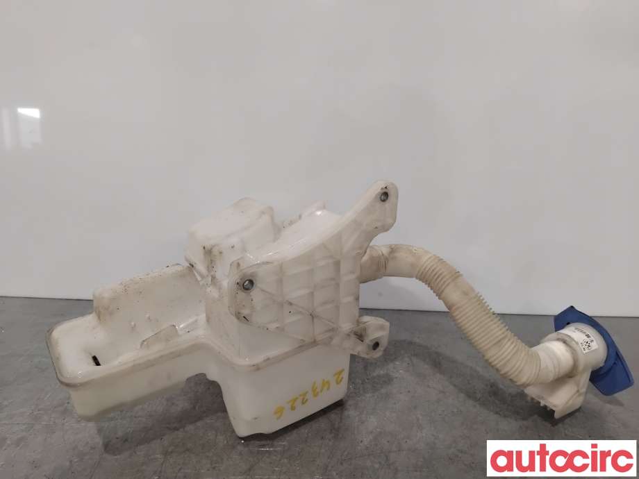 Spylertank til VW Passat 2015-2019 (Fase 1) (B8) (B8) (VOLKSWAGEN|3Q0955453A|)