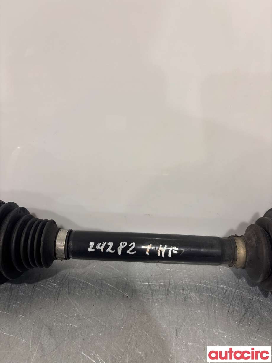 Drivaksel høyre foran til Audi Q5 2008-2012 (Type I, Fase 1)  (AUDI|8R0407271CX||8R0407271C)